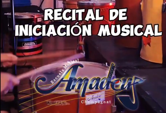 PRESENTACION DE ESTUDIANTES DE LA ESCUELA MUSICAL AMADEUS A CARGO DE LA PROFESORA ANGELA CHIRAN
