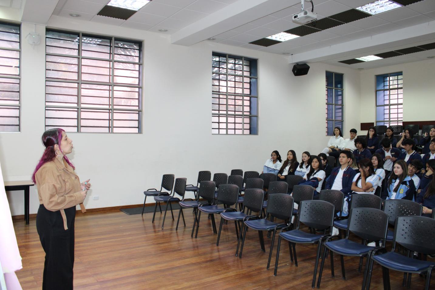 CAPACITACION DE LA CORPORACION LUMINA PARA ESTUDIANTES DE GRADOS 9, 10 Y 11 DE PRAE