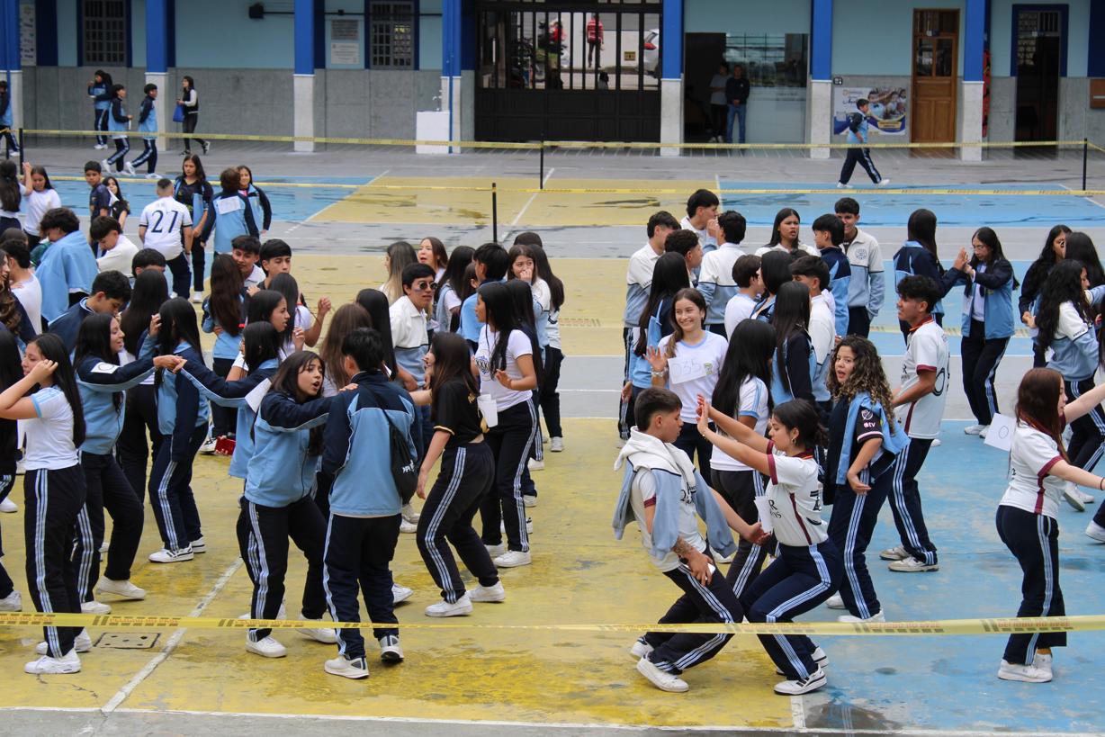 FIESTAS INSTITUCIONALES 2024 - MARATON DE BAILE MARISTA